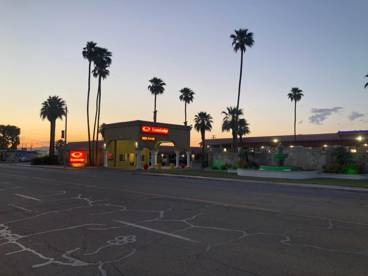 Econo Lodge Blythe Buitenkant foto