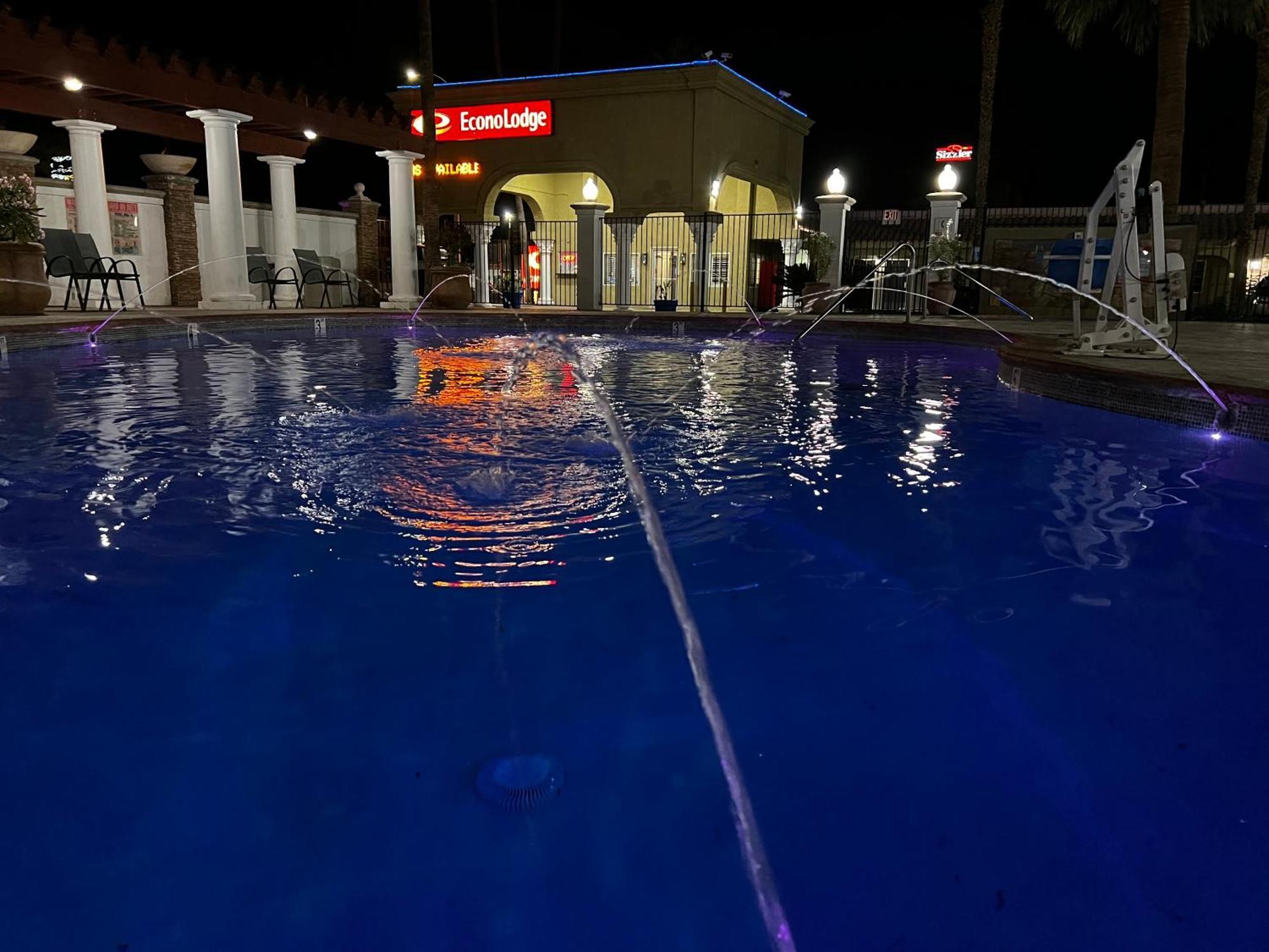 Econo Lodge Blythe Buitenkant foto